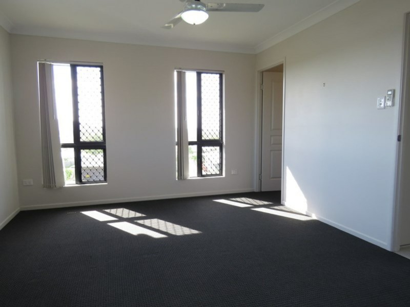 16 Sunshine Court, Bowen QLD 4805