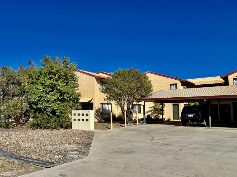 4/2A Powell Street, Bowen QLD 4805