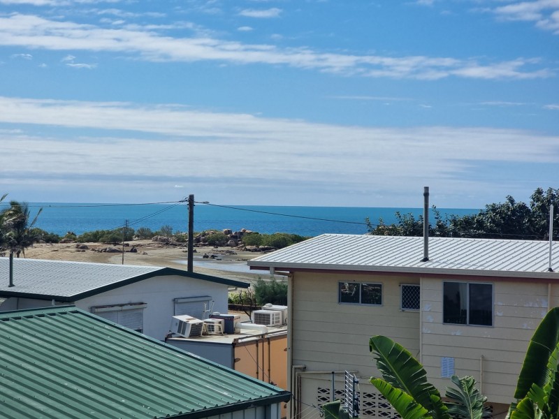 8 Casuarina Street, Bowen QLD 4805