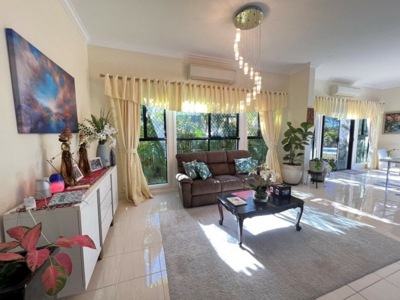 14 MacKenzie Street, Bowen QLD 4805