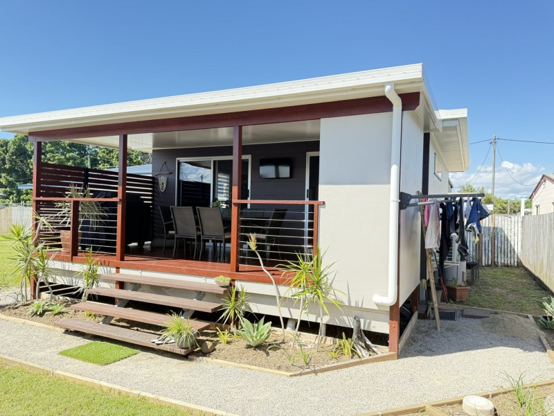 33 Emmerson Drive, Bowen QLD 4805