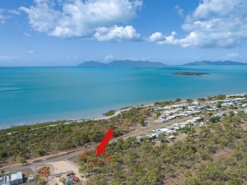 79 Pitcairn, Bowen QLD 4805