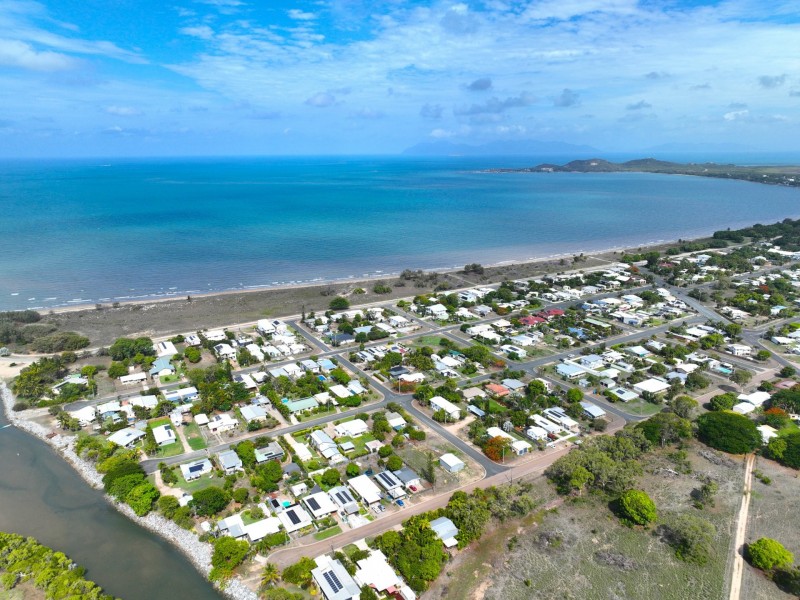 45 Creek Street, Bowen QLD 4805