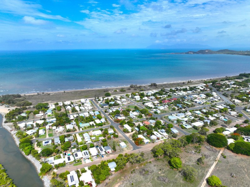 45 Creek Street, Bowen QLD 4805