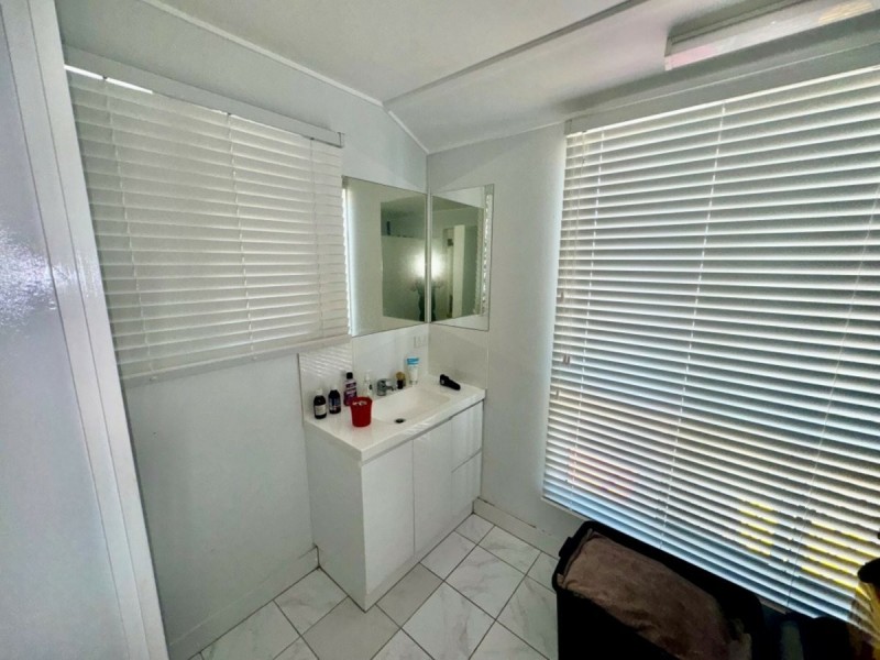 12 Dalrymple Street, Bowen QLD 4805