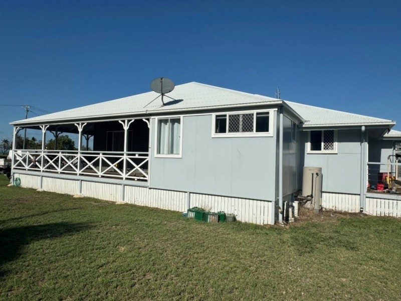 12 Dalrymple Street, Bowen QLD 4805