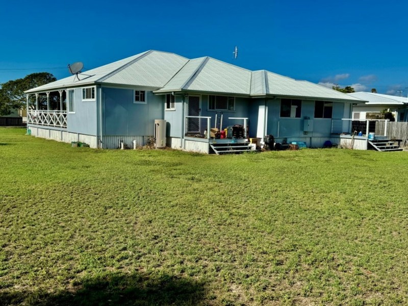 12 Dalrymple Street, Bowen QLD 4805