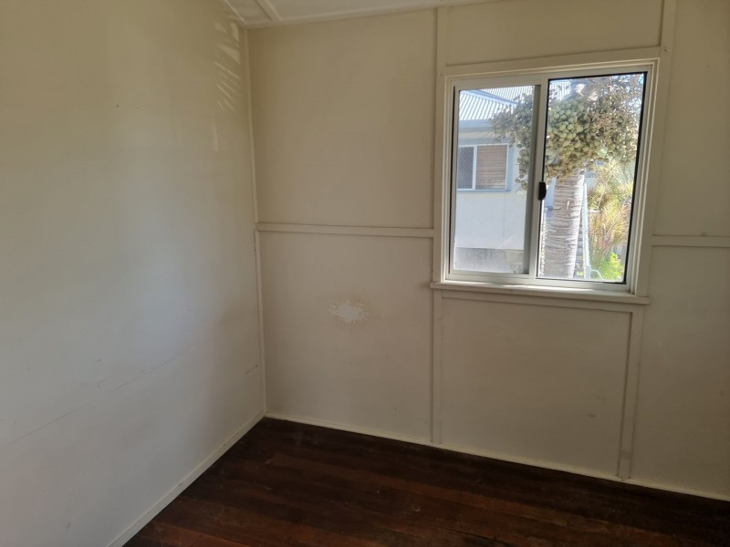 29 Livingstone Street, Bowen QLD 4805