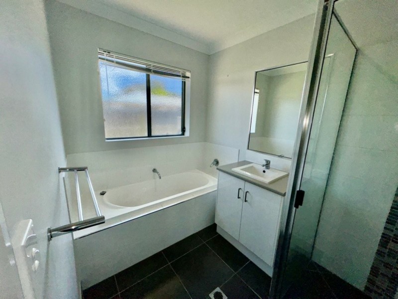 13 Hamilton Street, Bowen QLD 4805