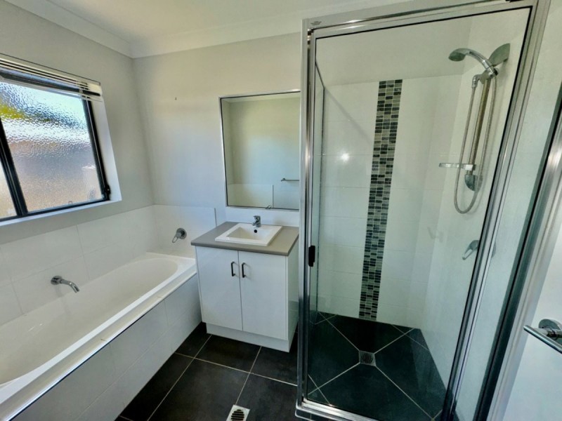 13 Hamilton Street, Bowen QLD 4805