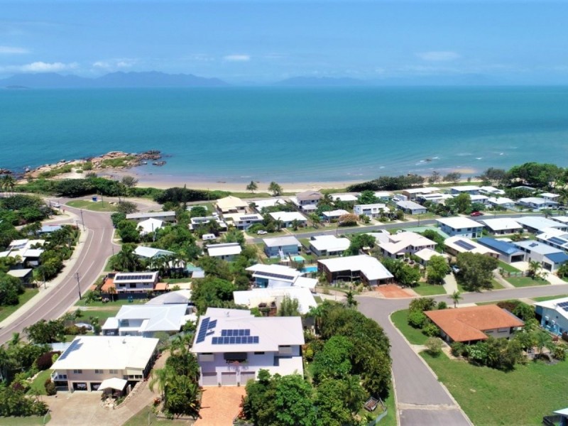 17 Bluewater Parade, Bowen QLD 4805