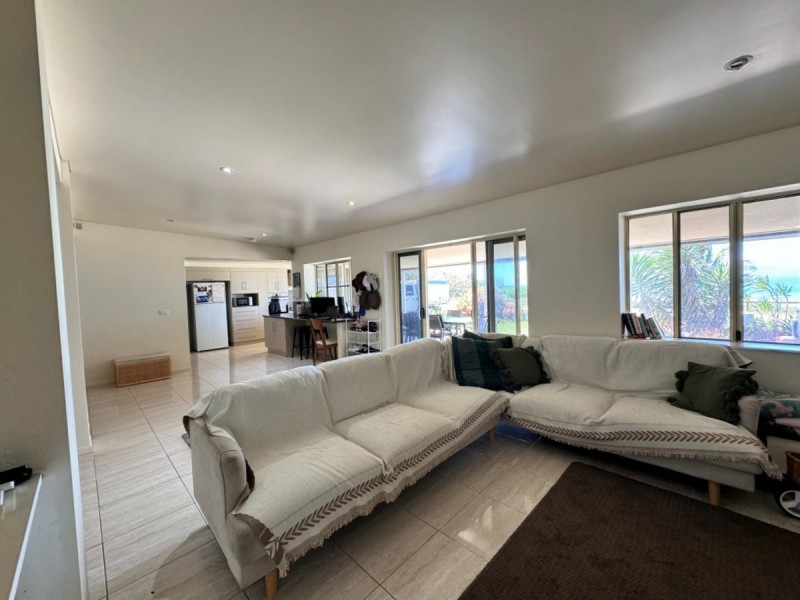17 Bluewater Parade, Bowen QLD 4805