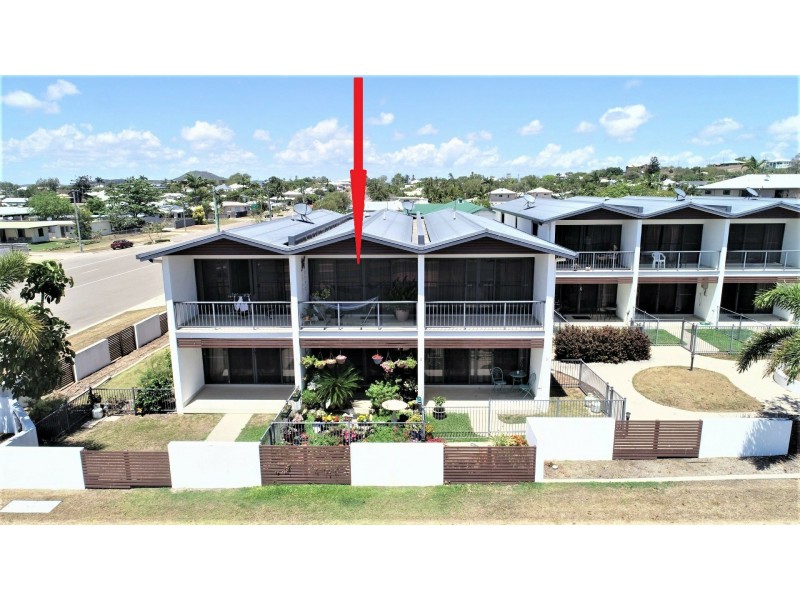 Unit 2/74a Powell Street, Bowen QLD 4805