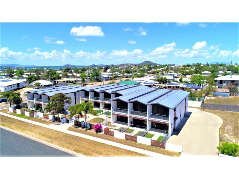 Unit 2/74a Powell Street, Bowen QLD 4805