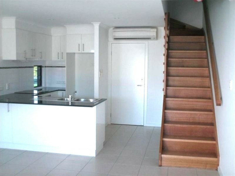 Unit 2/74a Powell Street, Bowen QLD 4805