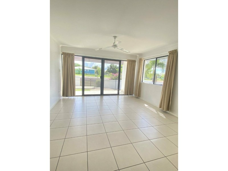 Unit 2/74a Powell Street, Bowen QLD 4805