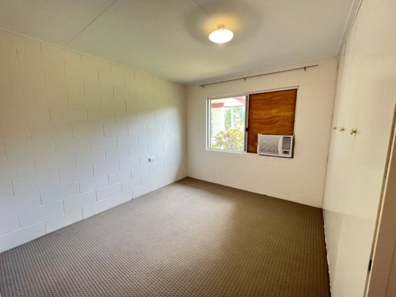 77 Tracey Street, Bowen QLD 4805