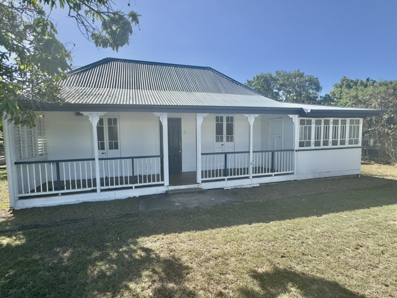 60 Livingstone Street, Bowen QLD 4805