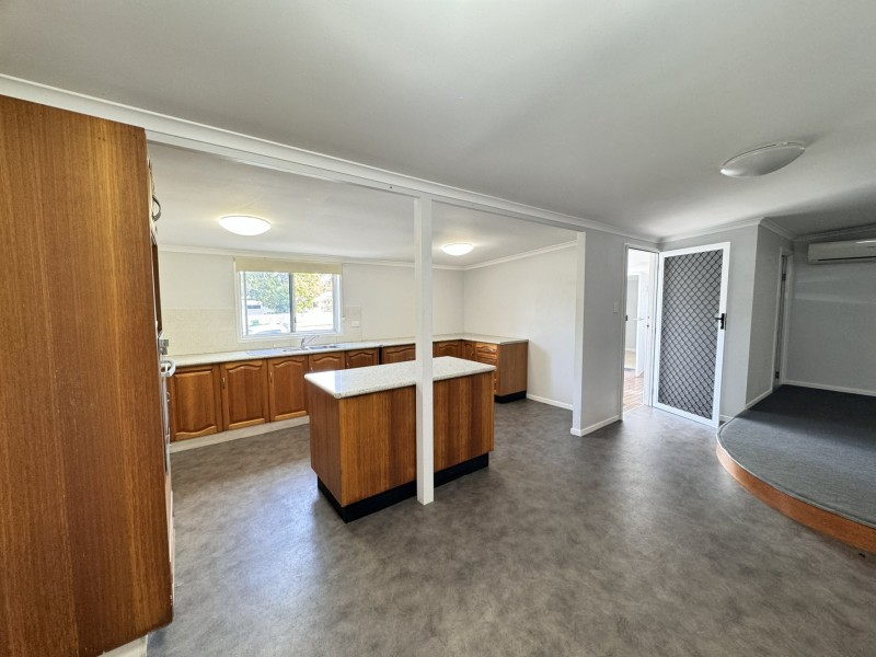 60 Livingstone Street, Bowen QLD 4805