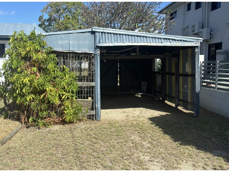 60 Livingstone Street, Bowen QLD 4805