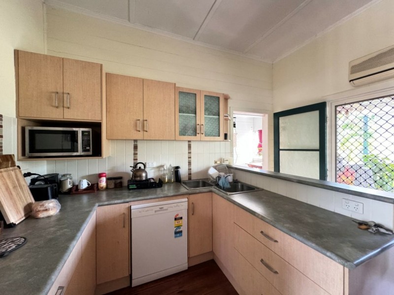 53 Poole Street, Bowen QLD 4805