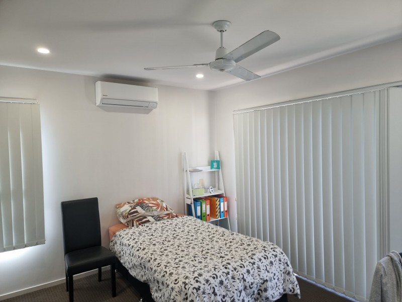 2, 11 Field Street, Bowen QLD 4805
