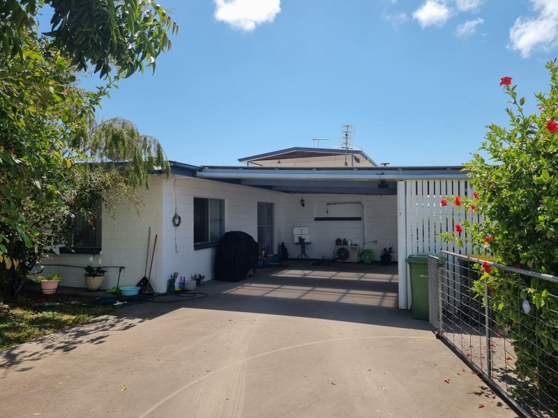 2A Hay Street, Bowen QLD 4805