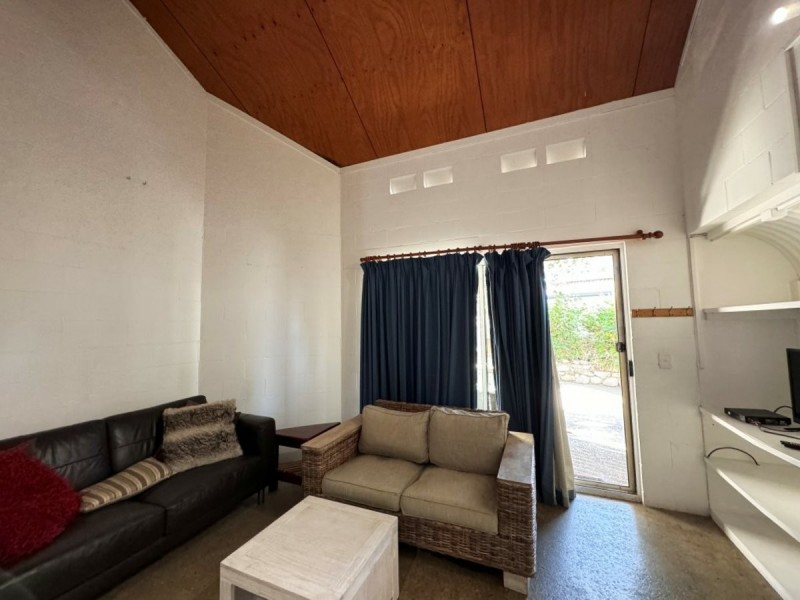 4/8 Pandanus Street, Bowen QLD 4805