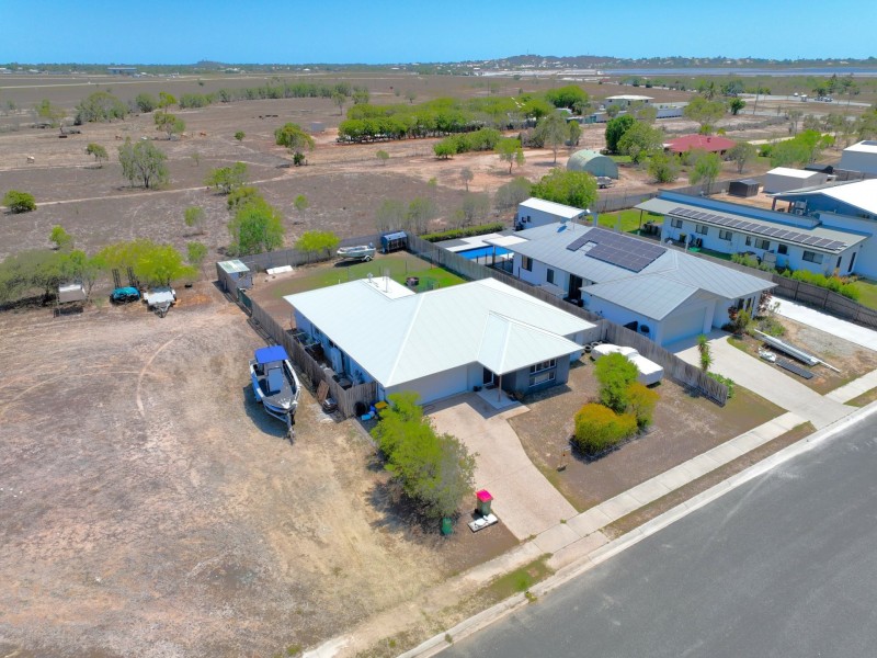 22 Banks Drive, Bowen QLD 4805