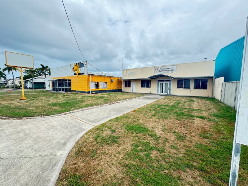 23-25 Williams Street, Bowen QLD 4805