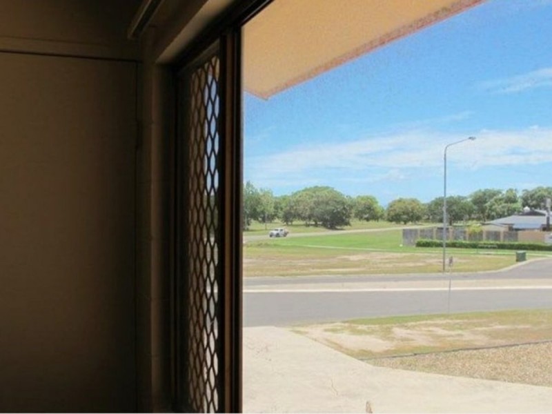 Unit 8, 2A Powell Street, Bowen QLD 4805