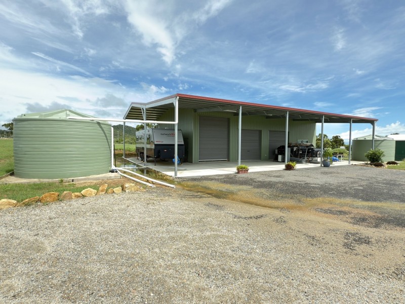 21 Lorikeet Cres, Bowen QLD 4805