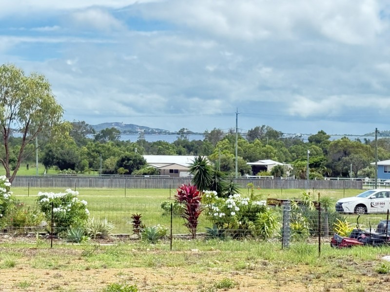 21 Lorikeet Cres, Bowen QLD 4805