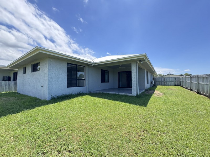 42 Scenic Crescent, Bowen QLD 4805