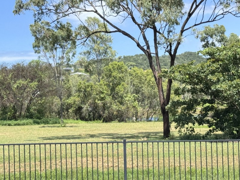 42 Scenic Crescent, Bowen QLD 4805