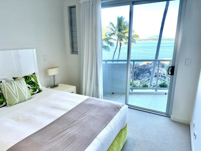 Apartment 2/2B Horseshoe Bay Road, Bowen QLD 4805