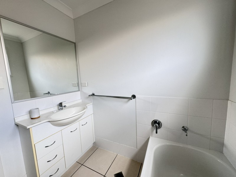 1/42 Stuart Tooth Drive, Bowen QLD 4805