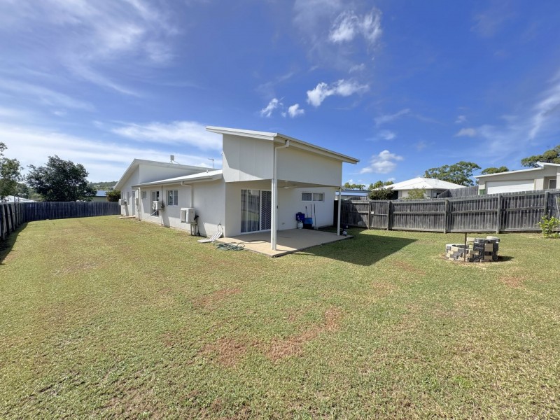 14-16 Sapphire Cres, Bowen QLD 4805