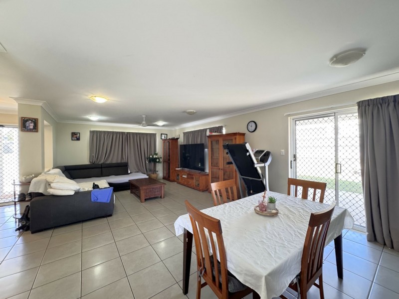 14-16 Sapphire Cres, Bowen QLD 4805