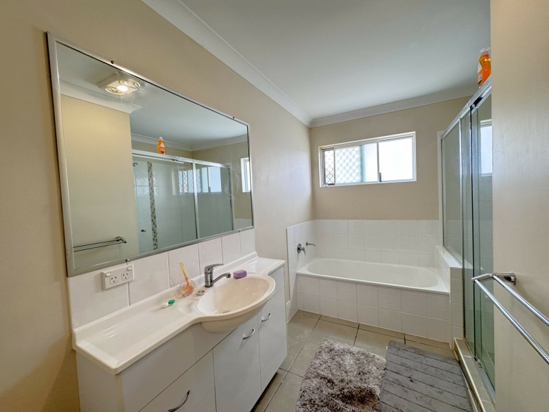 14-16 Sapphire Cres, Bowen QLD 4805