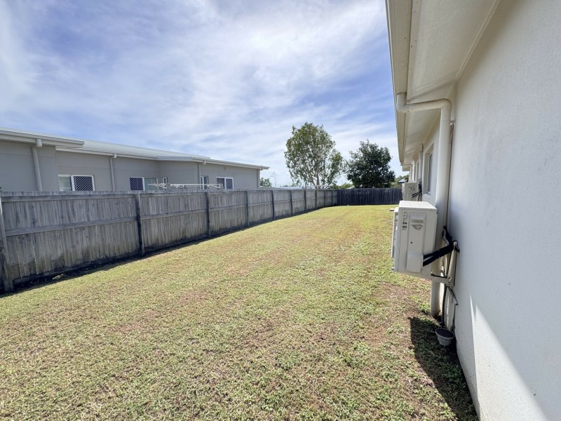 14-16 Sapphire Cres, Bowen QLD 4805