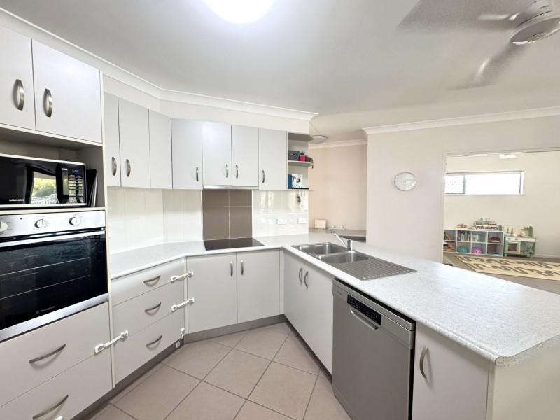 12 Cowrie Street, Bowen QLD 4805