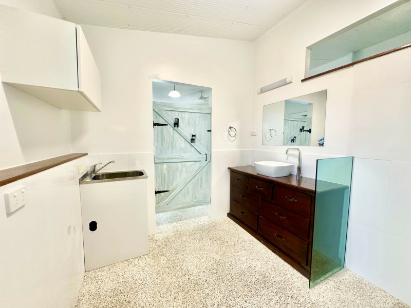 4 Wattle Crescent, Bowen QLD 4805