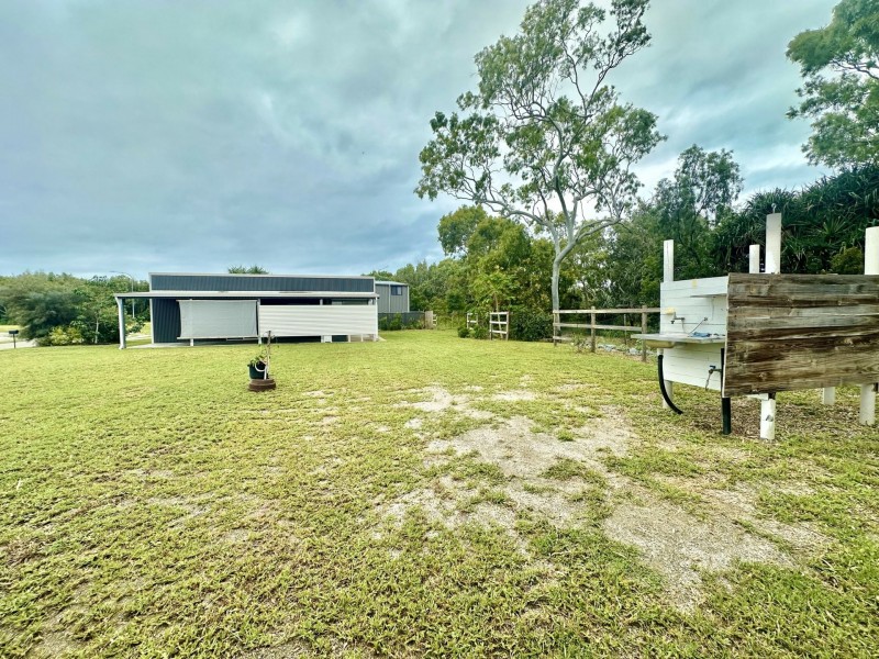 4 Wattle Crescent, Bowen QLD 4805