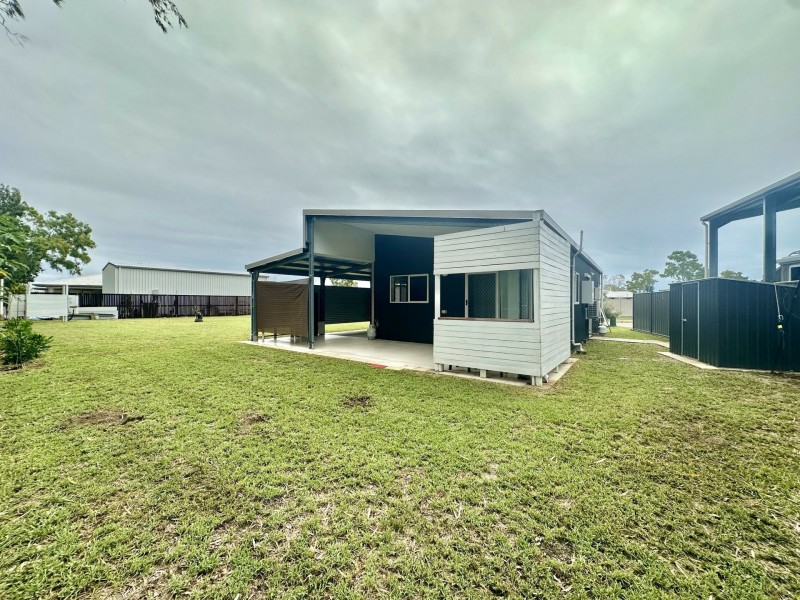 4 Wattle Crescent, Bowen QLD 4805