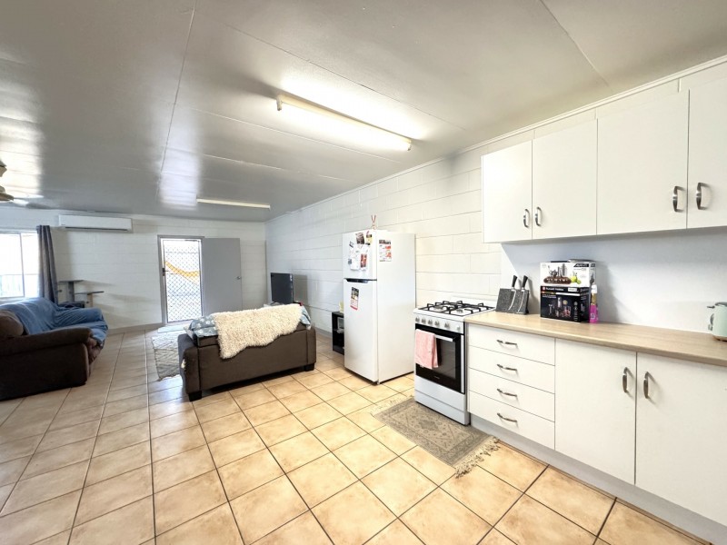 1 Bunting Street, Bowen QLD 4805