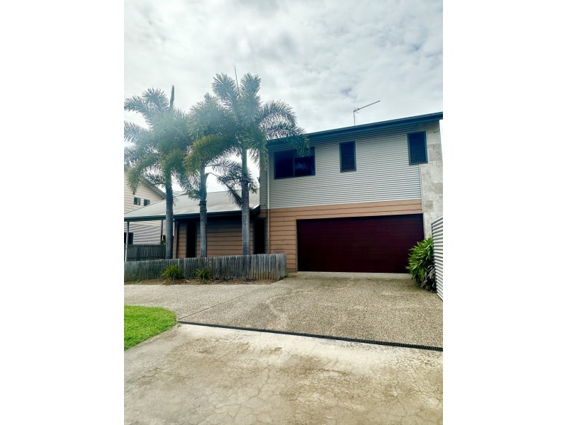 1 32 St Kilda Street, Bowen QLD 4805