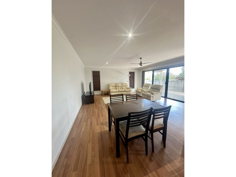 1 32 St Kilda Street, Bowen QLD 4805