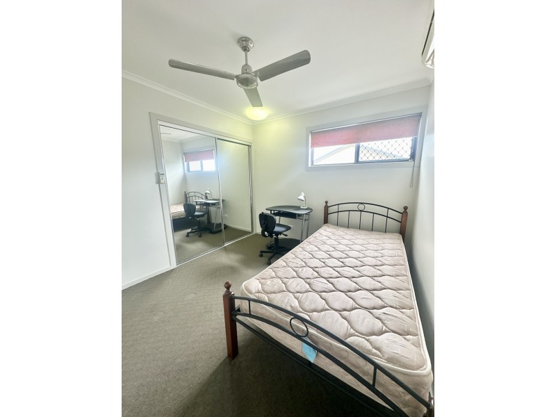 1 32 St Kilda Street, Bowen QLD 4805