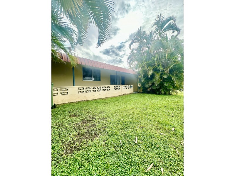 Unit 2/57 Livingstone Street, Bowen QLD 4805